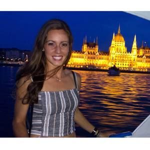 Meet your Posher, Marissa